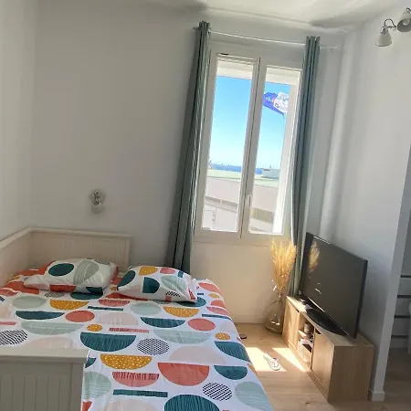 Le Monroe Les Pieds Dans L'eau 10 M De La Apartament *